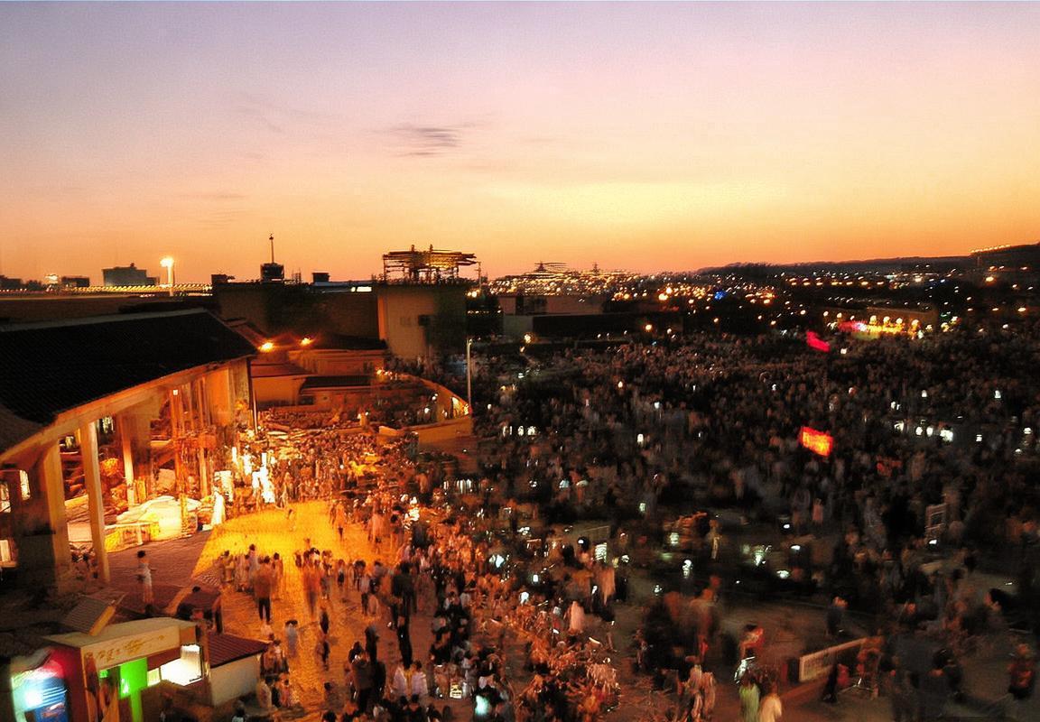 兄弟瓦组合面临阵容调整，小布离队引发战术体系变革，新球队或任首发控卫